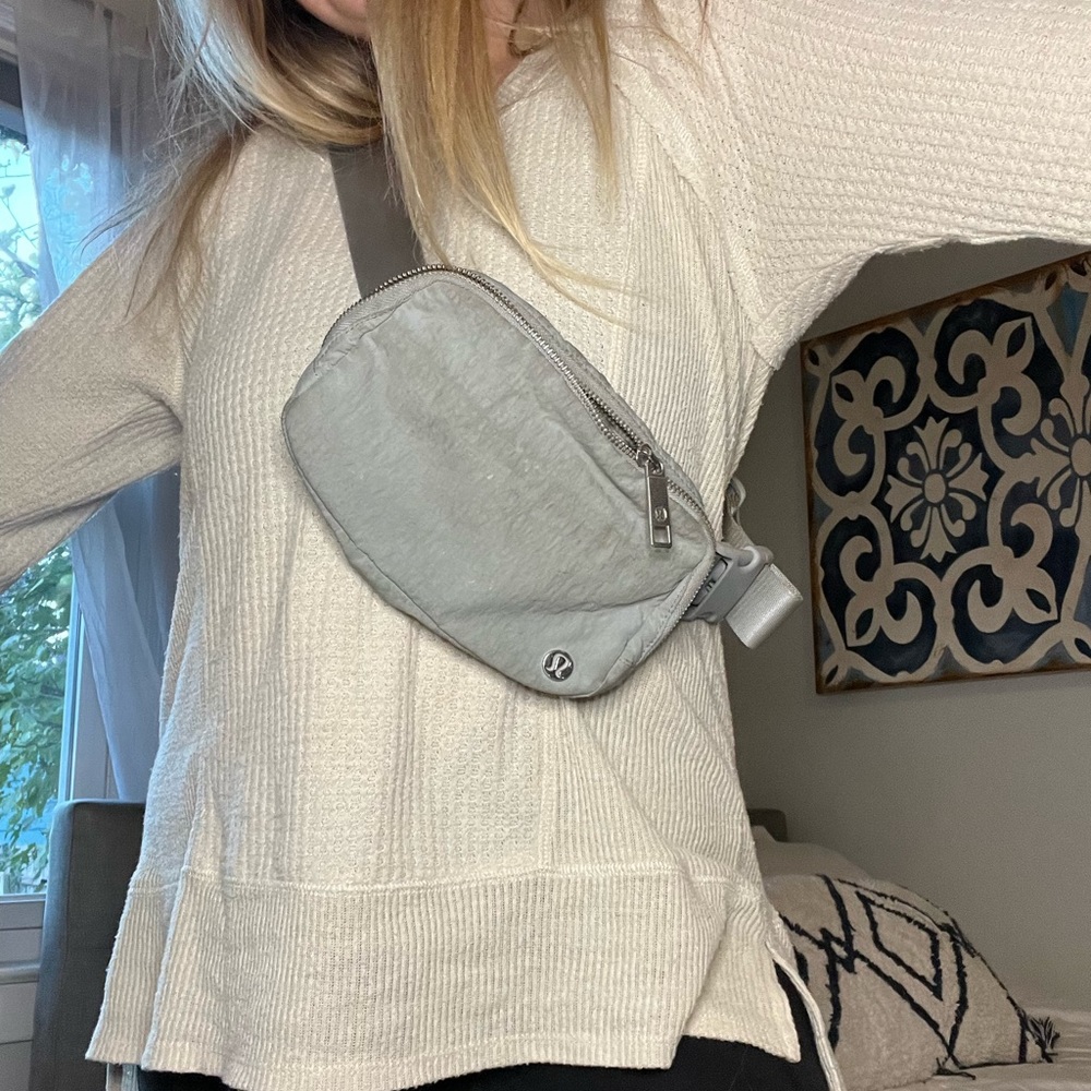 Gray lululemon Fanny pack